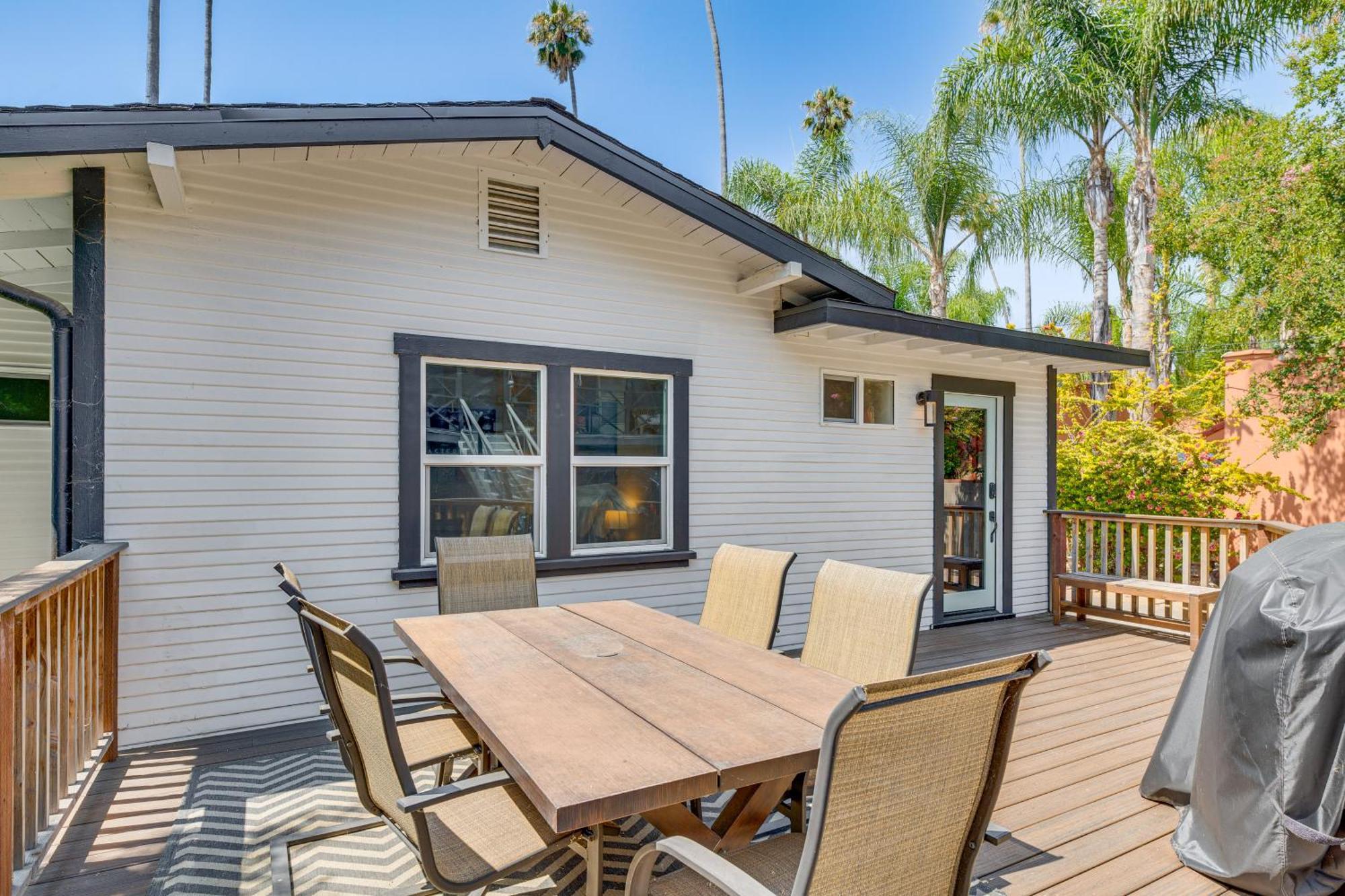 Holiday home Angeles Family With Deck About 7 Mi To Downtown *
